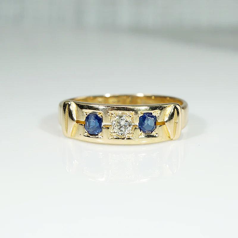 Geometric Diamond & Sapphire English 18ct Band