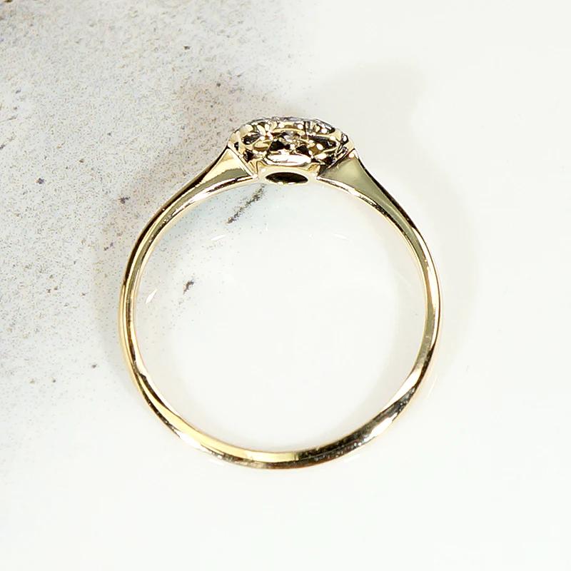 Sweet Little Flower Diamond Cluster Engagement Ring