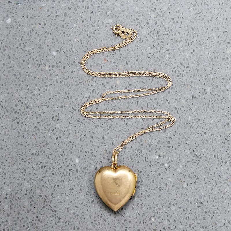 Foliate Engraved 9ct Gold Heart Locket