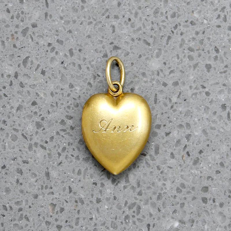 Ann's Sweet Antique Heart Locket in 18ct Gold