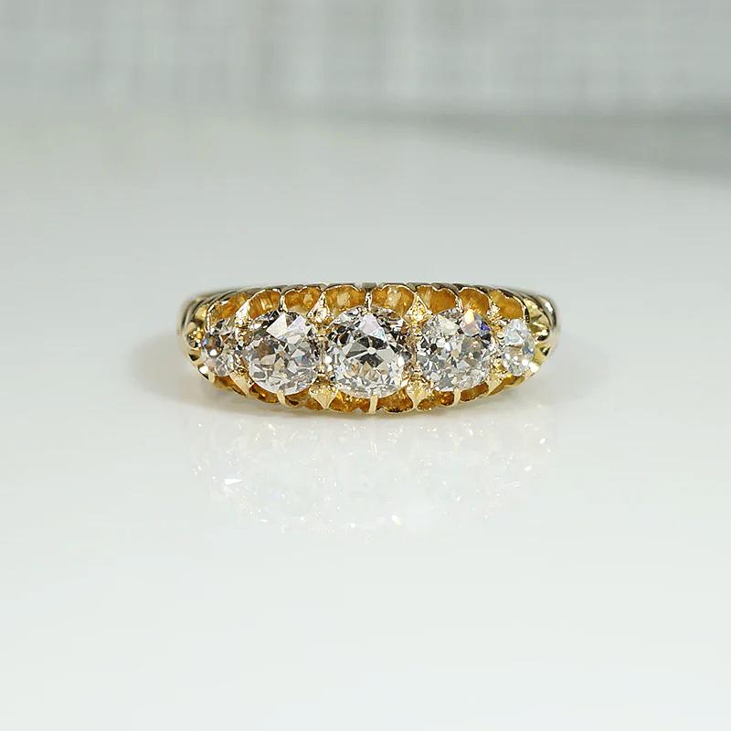 Dazzling Old Mine Diamond 18ct English Belcher Band
