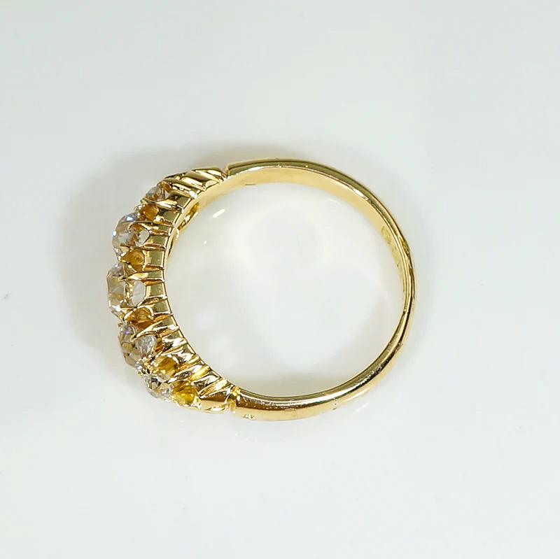 Dazzling Old Mine Diamond 18ct English Belcher Band