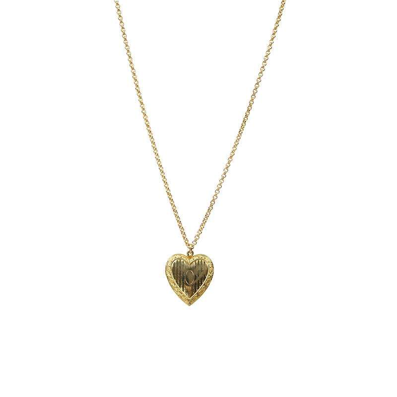 Heart Shaped Vintage 1940's Locket