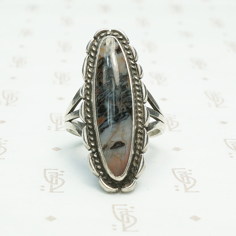 silver and oval picture agate ring with braided surround hand made southwest american