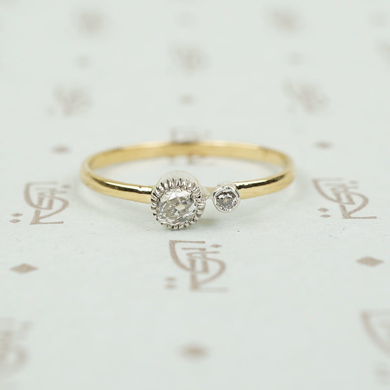 The 18k Yellow Gold Lumiére Double Diamond Ring