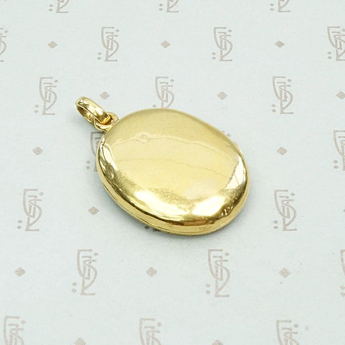 Enameled Woman Victorian Locket, back view
