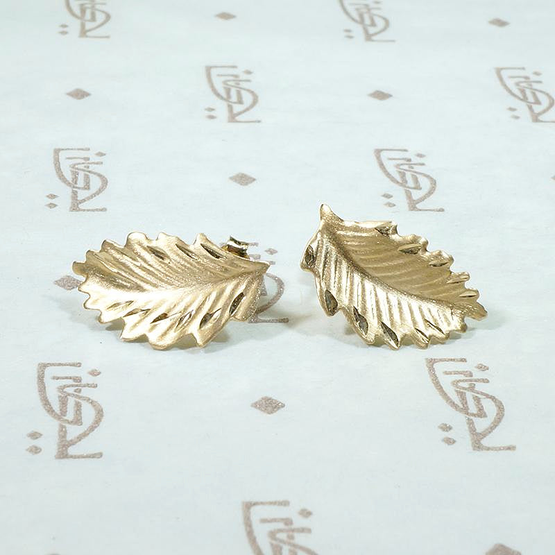 Naturalistic 14k Gold Leaf Stud Earrings