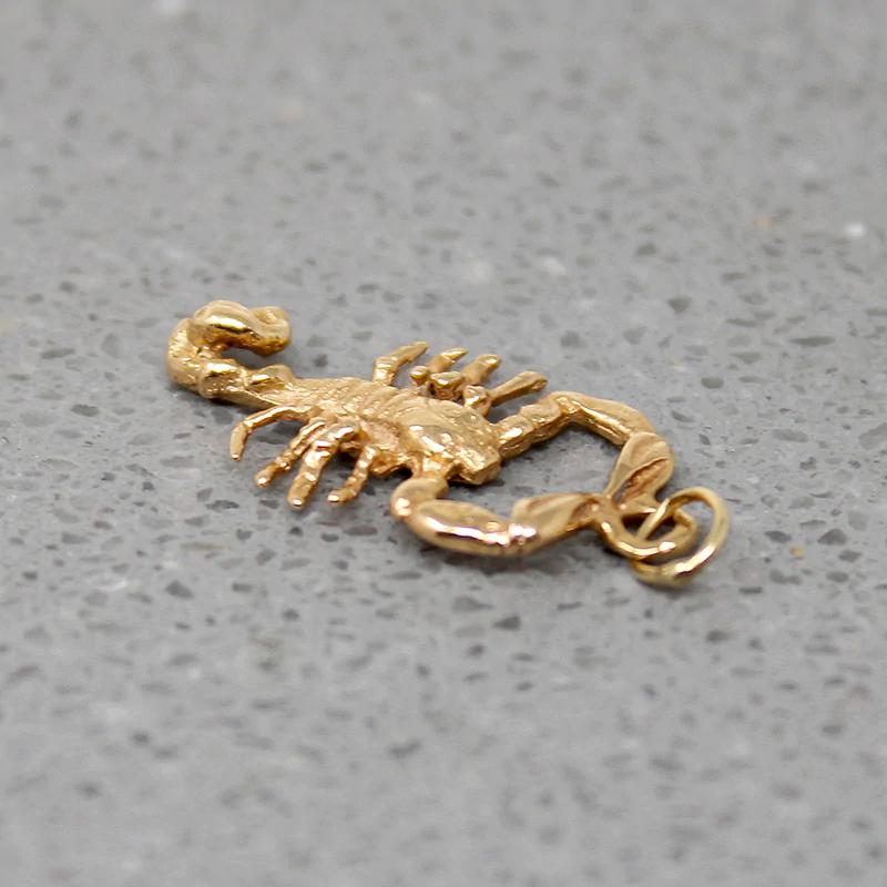 Naturalistic Scorpion Charm in 14k Gold