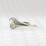 Graceful 18k White Gold Filigree Diamond Solitaire Ring