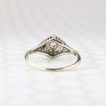 Graceful 18k White Gold Filigree Diamond Solitaire Ring