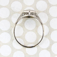 Graceful 18k White Gold Filigree Diamond Solitaire Ring