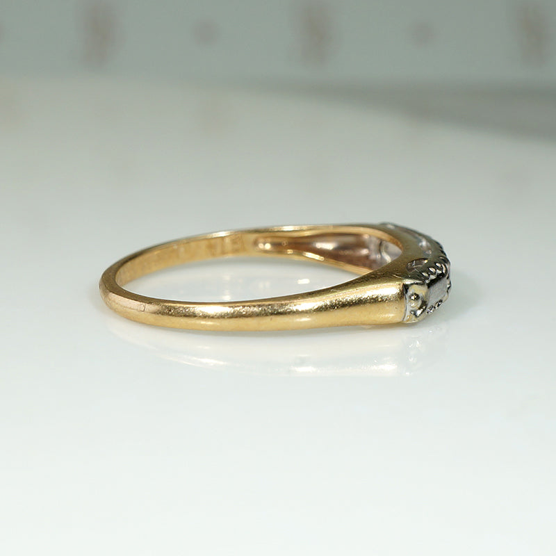 Lovely 1940s Two Tone Gold Wedding Band