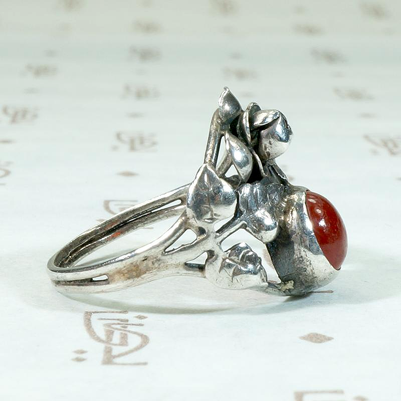 Red Carnelian & Silver Roses Vintage Ring