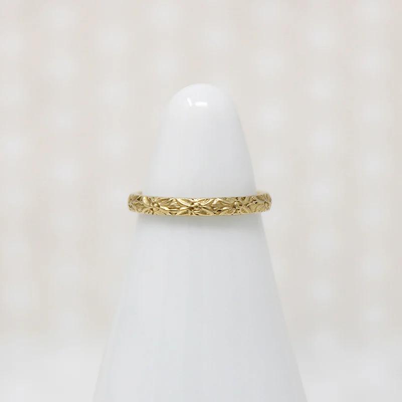 Garland of Flowers Itty Bitty 10k Gold Tiny Ring