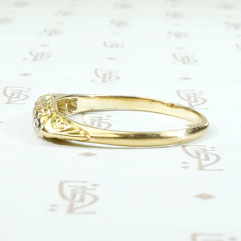 Diamonds in Platinum & 18ct Gold Wedding Band