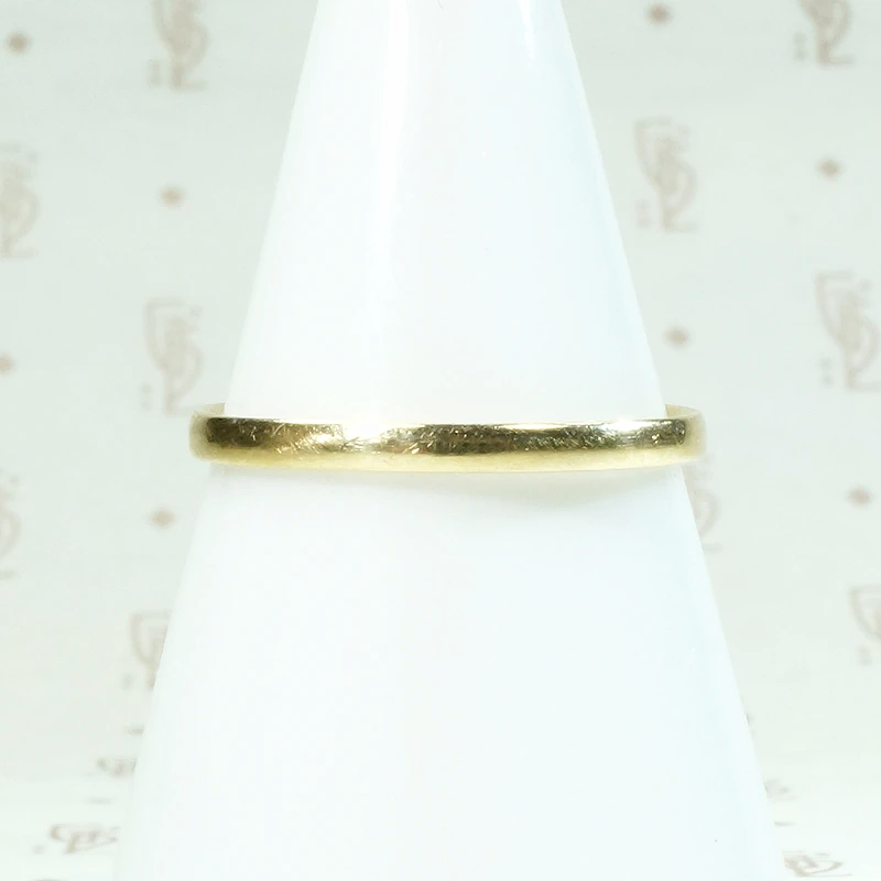Lightweight & Slim 1920s Gold Wedding Band