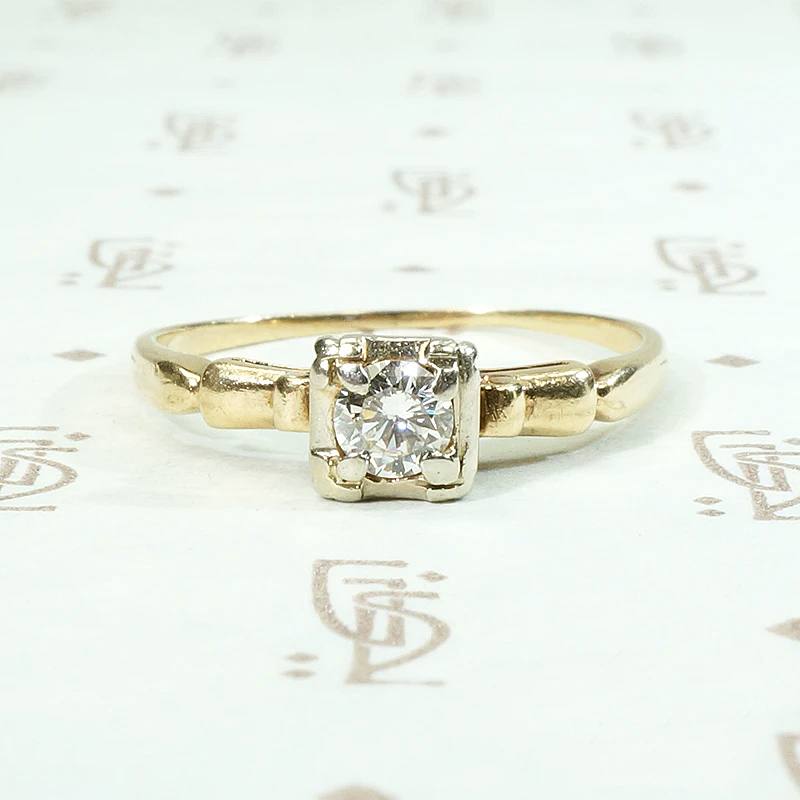Vintage Diamond Solitaire Engagement Ring in Gold