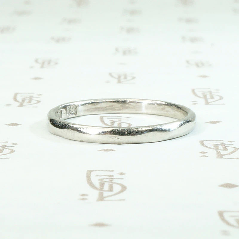 Softly Beveled Vintage Platinum Wedding Band