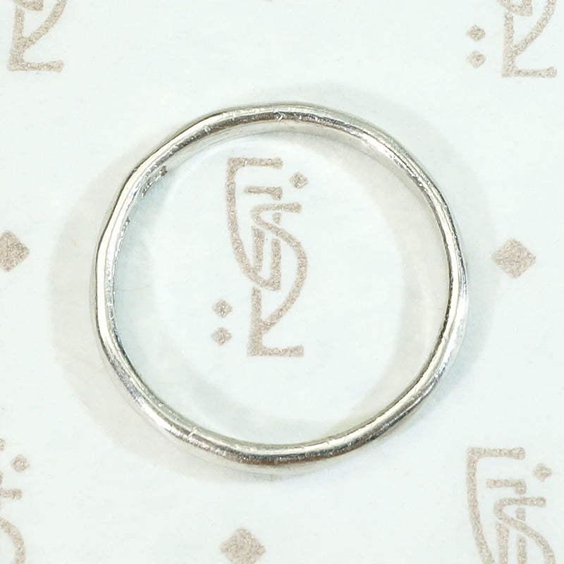 Softly Beveled Vintage Platinum Wedding Band