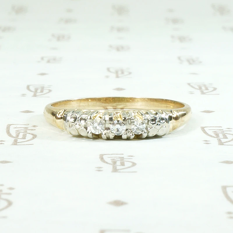 Sweet Two-Tone Forget Me Not Diamond Band