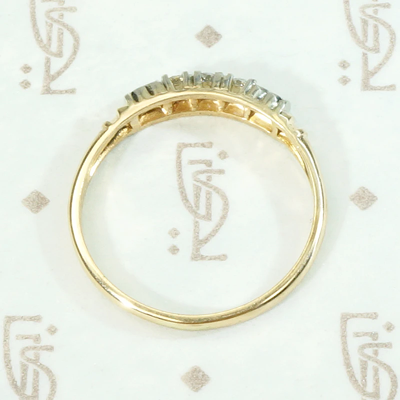 Sweet Two-Tone Forget Me Not Diamond Band