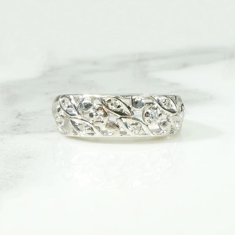 Romantic Diamond-Spangled White Gold Band