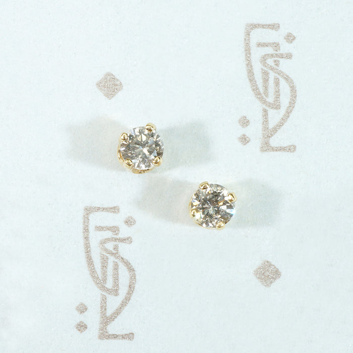 Lovely 0.30tcw Vintage Diamond Studs in Gold