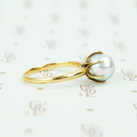 14k yellow gold mikimoto grey pearl solitaire ring 6 prong side view
