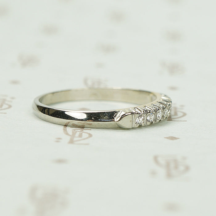 Classic Slim 1940's Diamond Band
