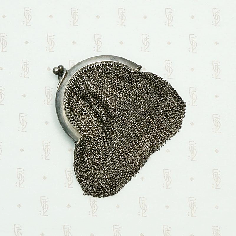 Wee French Purse in Silver Chain Mail. Back view.