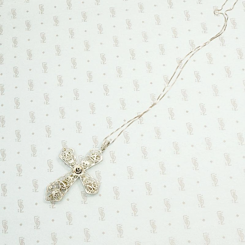 Ornate Filigree Cross with Leaves and Daisies