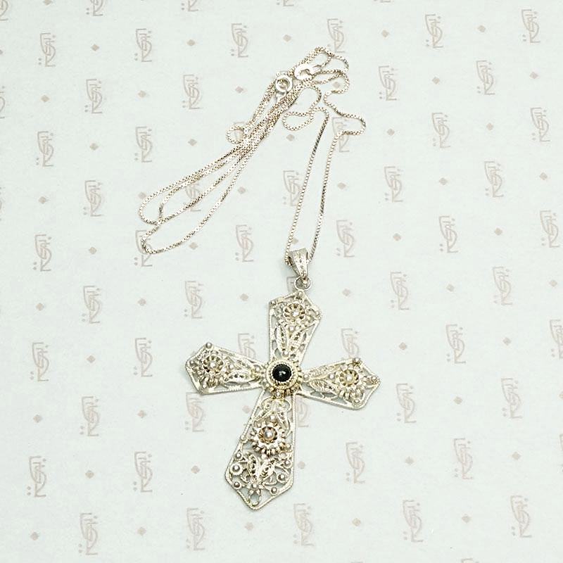 Ornate Filigree Cross with Leaves and Daisies