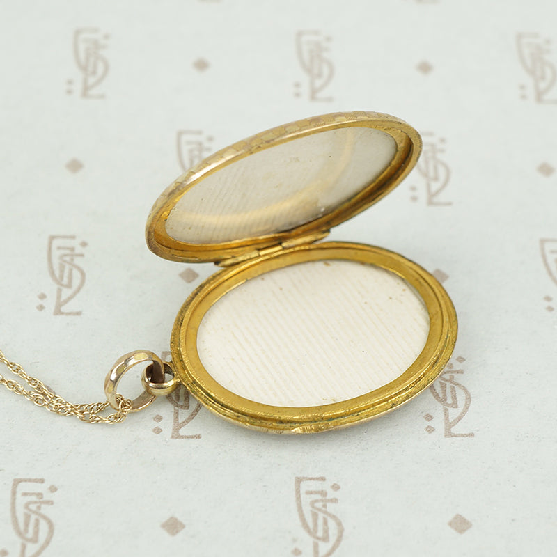 Checkerboard Patterned Edwardian Locket