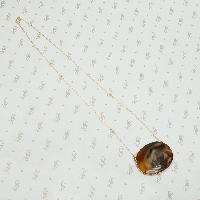 Georgian Dessert Toned Agate Necklace in 18k Gold