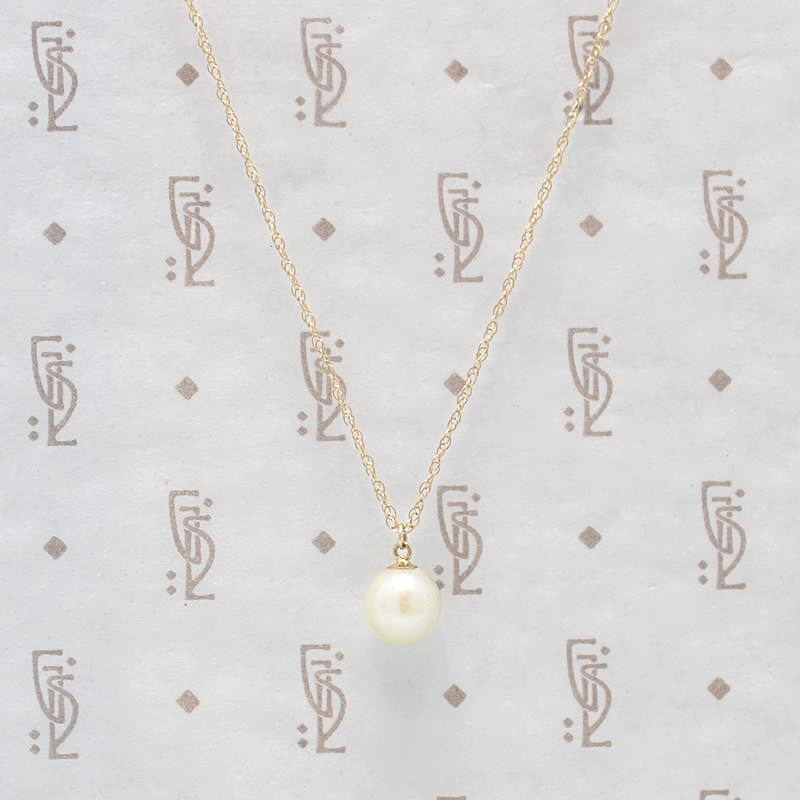 Vintage Solitaire Pearl on Gold Chain