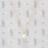Vintage Solitaire Pearl on Gold Chain