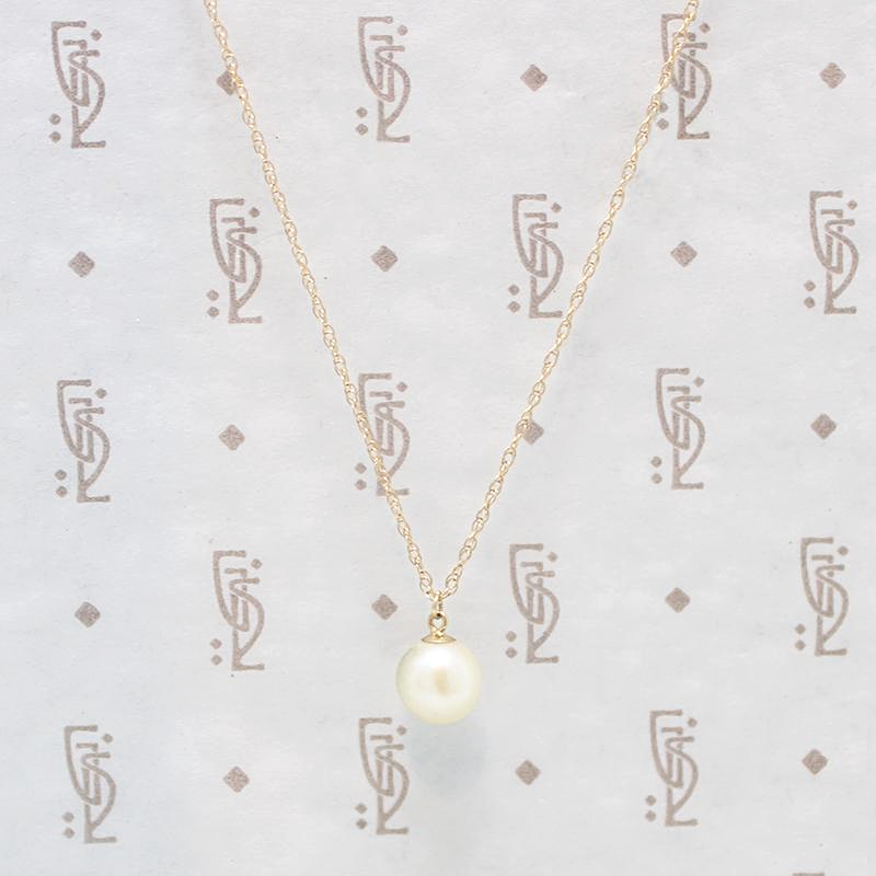 Vintage Solitaire Pearl on Gold Chain