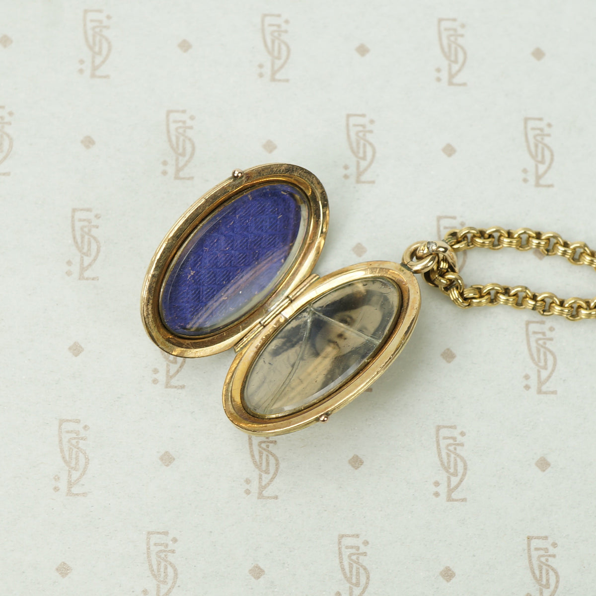 Elaborate Victorian Taille D'Epargne Enamel Locket