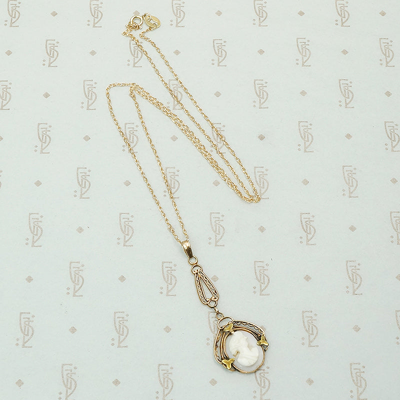 Edwardian Cameo Gold Lavalier