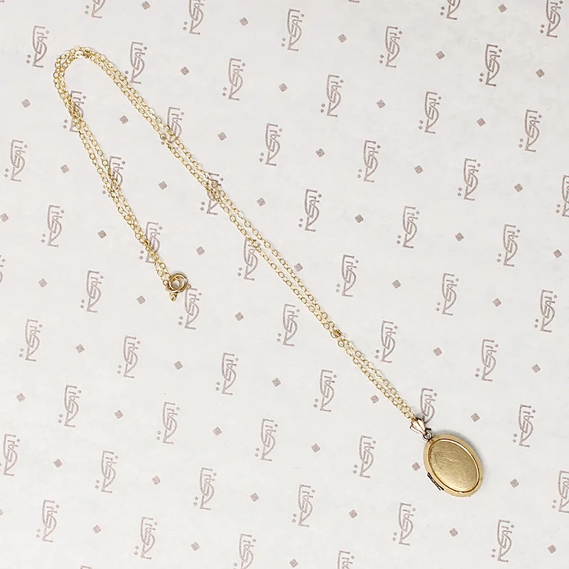 Oval Edwardian Locket with Pinstripes