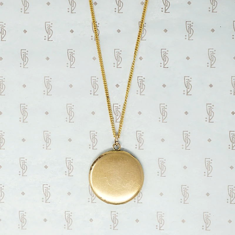 Pretty 1920s Engraved Locket