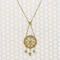 Scalloped Web Necklace of Pearl & Peridot