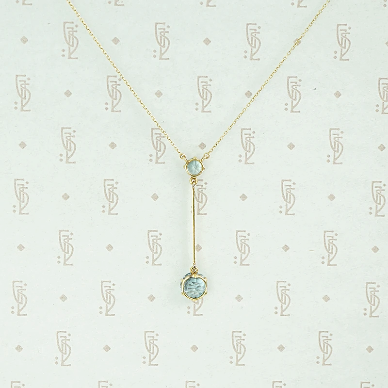 Elegant Aquamarine Drop Necklace in Gold