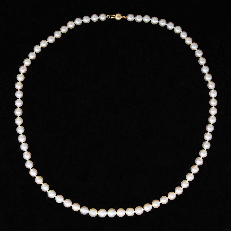 20" Graduated Pearl Necklace with Gold Clasp