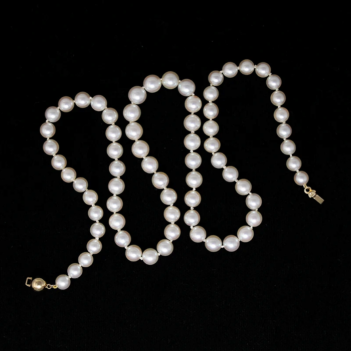 20" Graduated Pearl Necklace with Gold Clasp