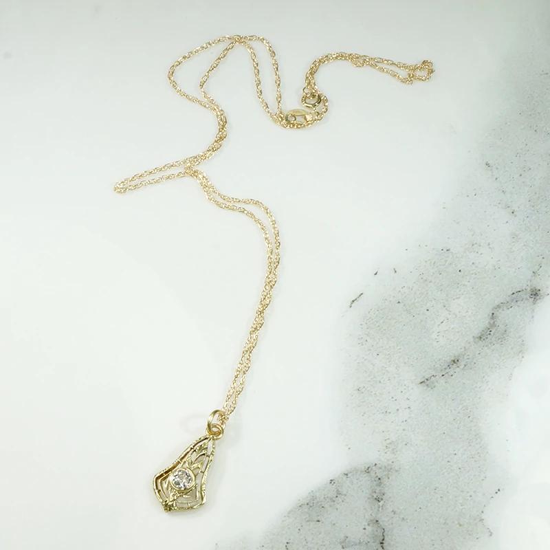 Delicately Engraved Gold Filigree & Diamond Pendant
