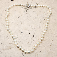 Choker of Graduated Pearls with Flower Clasp