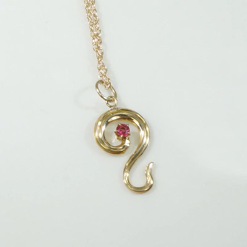 Art Nouveau Pendant in Gold & Ruby