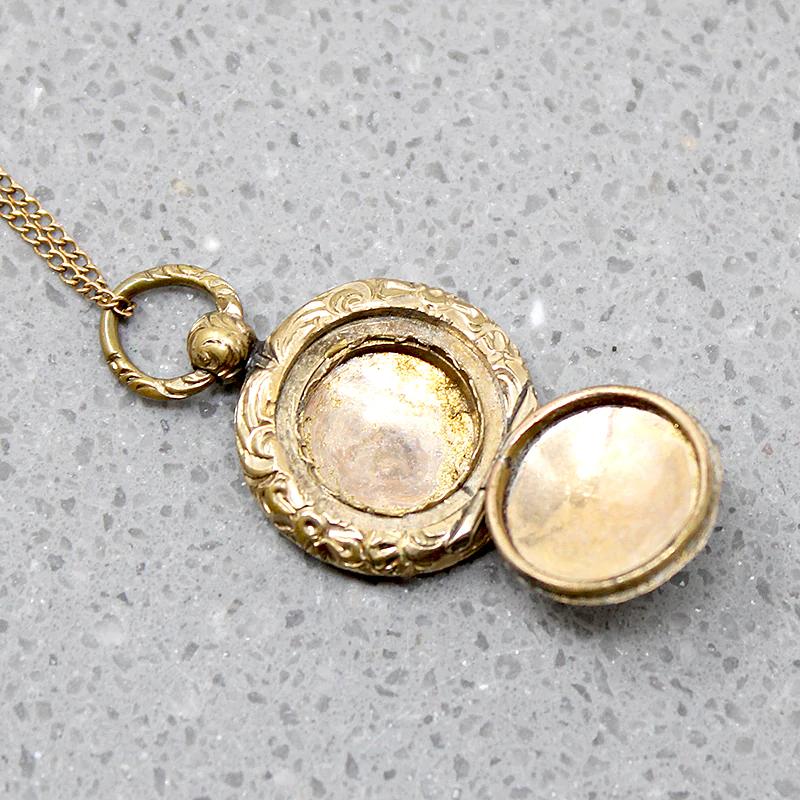 Early Victorian Engraved Gold Sheet Locket