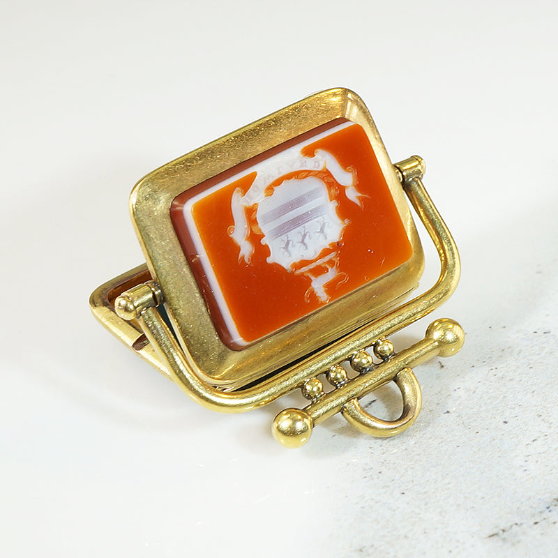 Lovely 15k Spinner Locket Fob